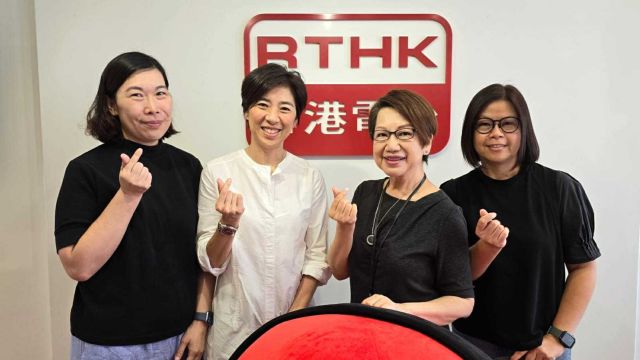 旧日的足迹 - 董爱丽、黄美仪、王敏仪