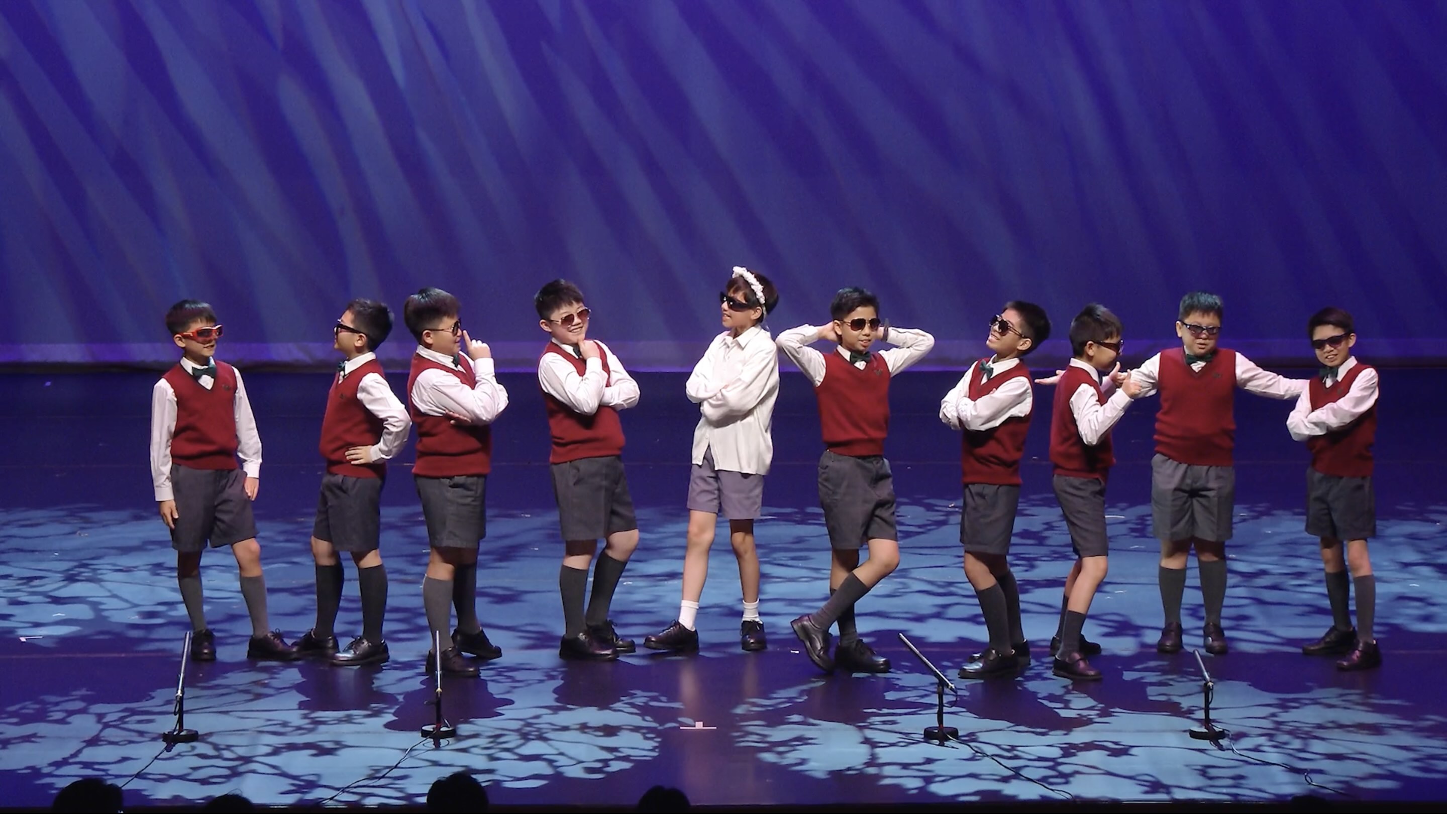 英語主題朗誦《Light It Up》英華小學