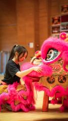 U秀幫 | U秀幫 -U秀插班生 周准 聶萌萌 周佳睿 ：香港舞獅的新生代女性力量（嘉賓：黎潤婷） / U秀插班生 郭楚妤 趙蕊 張慧 曾傑: 數字原住民紅利：看00後如何把網路生活“變現”（嘉賓:  李欣然 伍鈺灝）