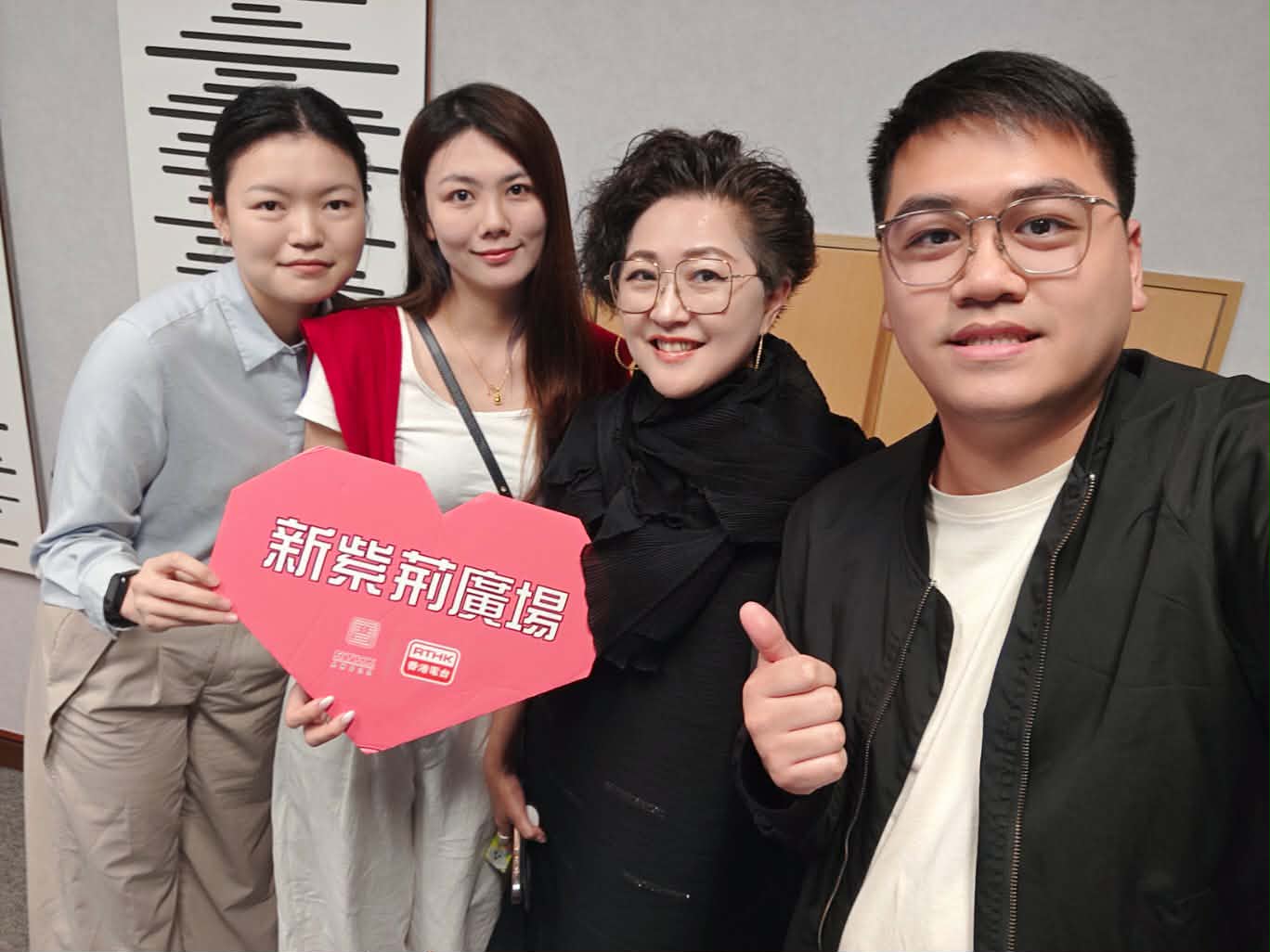 新紫荊廣場 | 楊子矜 麥尚中 金丹 易惠 Ashley媽媽/母親節特輯：/春天花開古人在幹什麼？/社會熱點話題