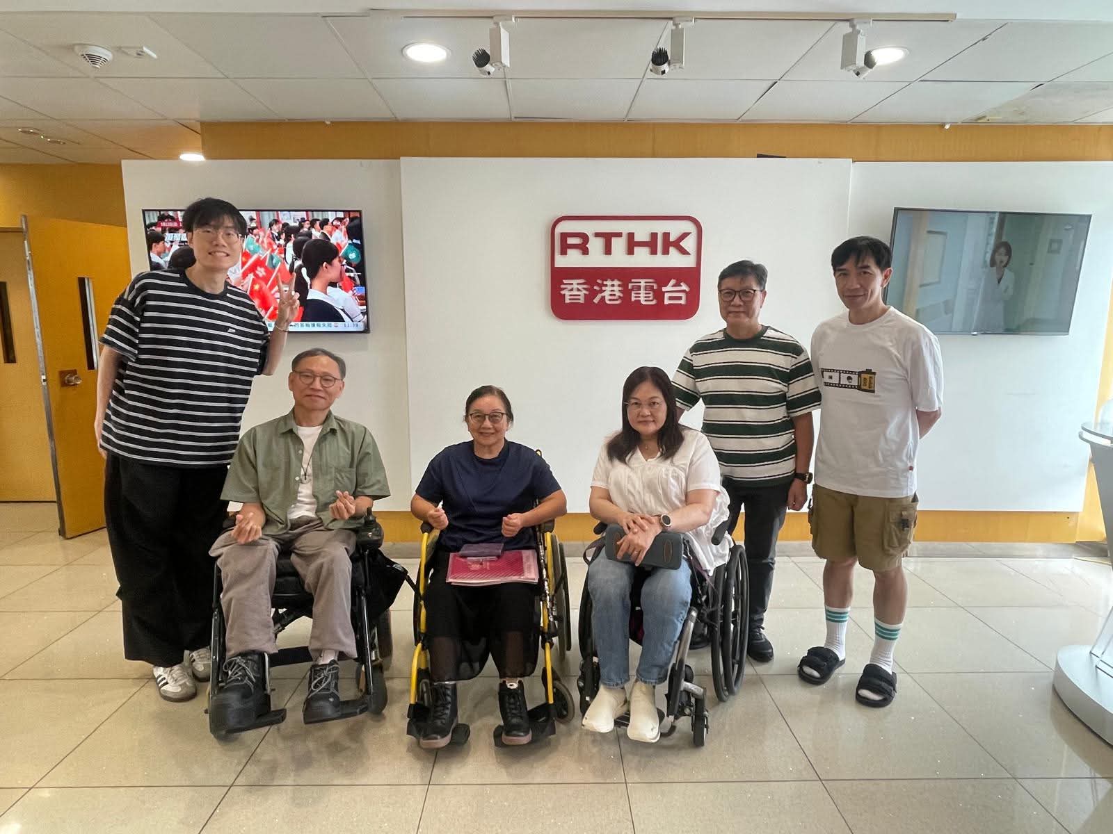 許慧儀(香港復康力量音樂藝術學苑苑長)、 黎文基(中樂團胡琴首席)、梁晶晶(中樂團揚琴)、陸榮駿(中樂團吹管)