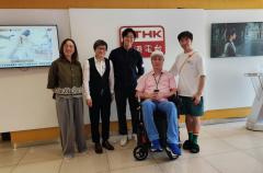 余利安(服務中心高級程序策劃經理)、陳鐵英(服務中心程序策劃經理)