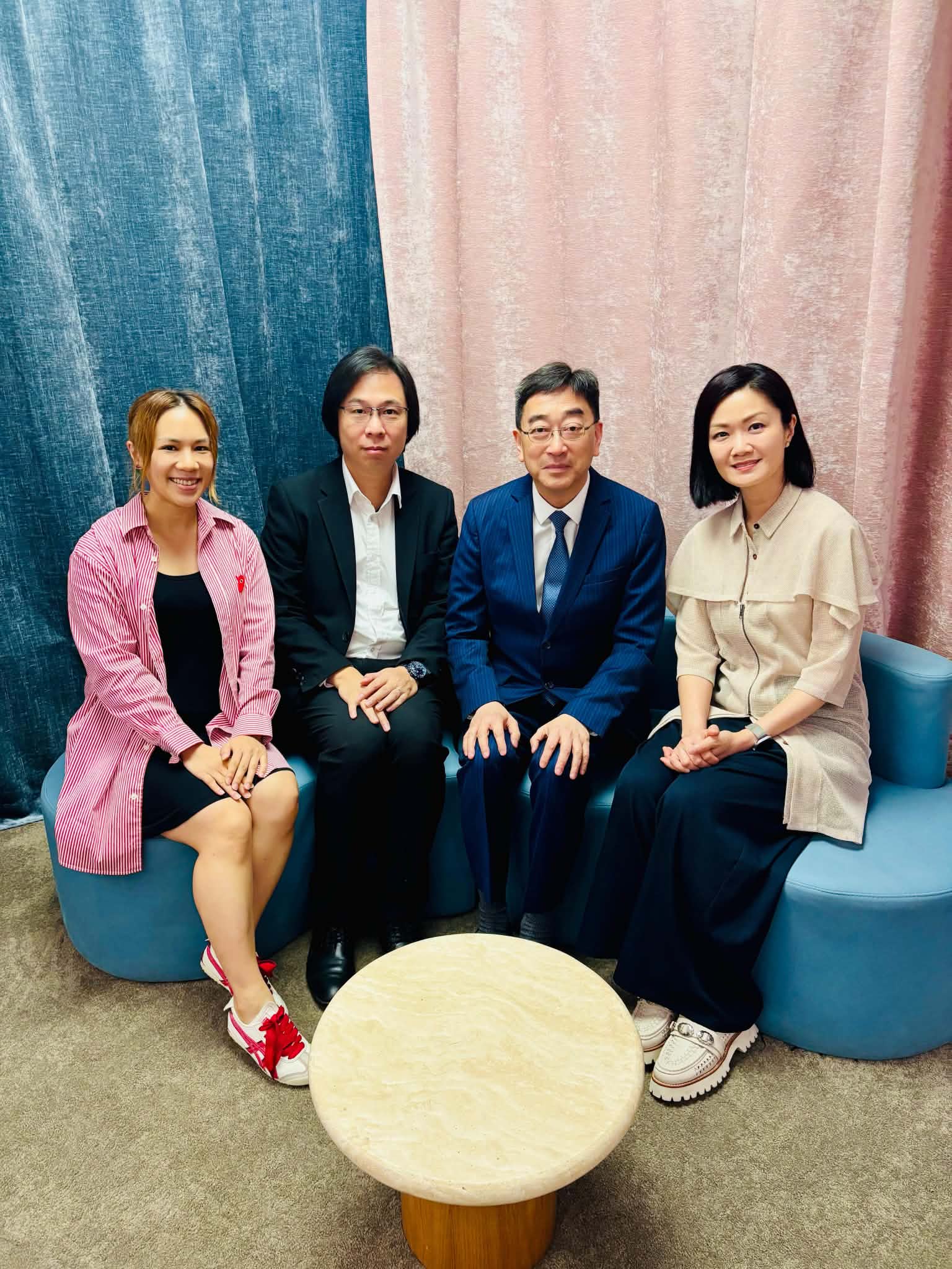 日出前告白 | 告白氣球：養兒防老？如何面對空巢期/ 人生使用說明書 ：退而不休，為人生下半場解憂 嘉賓：高永文醫生（行政會議成員、骨科專科醫生）