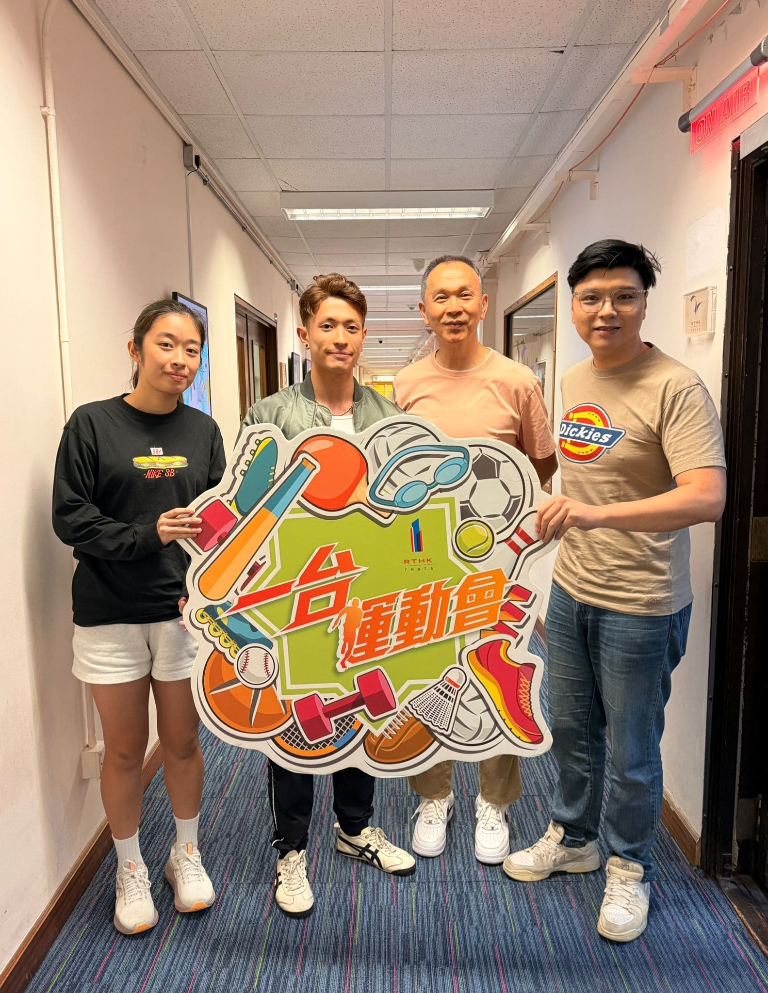 一台運動會 | 一台運動會 足球狂熱：王至尊(至尊足球會創辦人、班主、球員)/ 「今日MVP」嘉賓：李卡度（七人欖球員）/ 本周嘉賓：張顯廷 Jay (街頭健身運動員、教練)