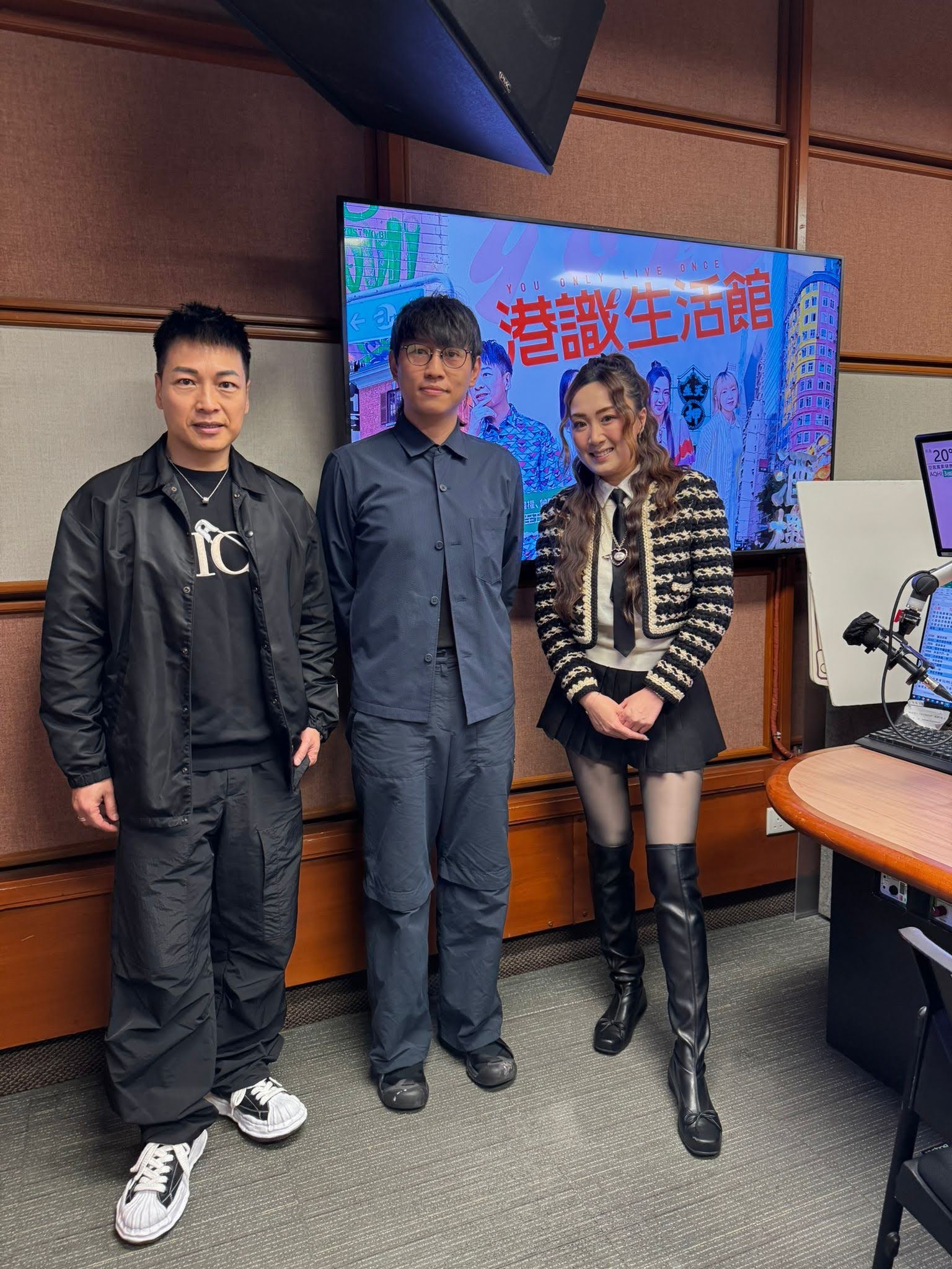 港識生活館 | 【眾藝館】樹脂膠藝術 / 嘉賓 : Rolland Cheung (藝術家)