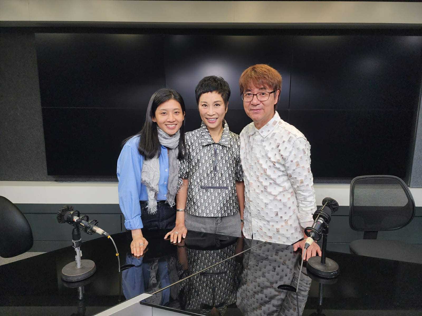 衛駿輝、梁非同