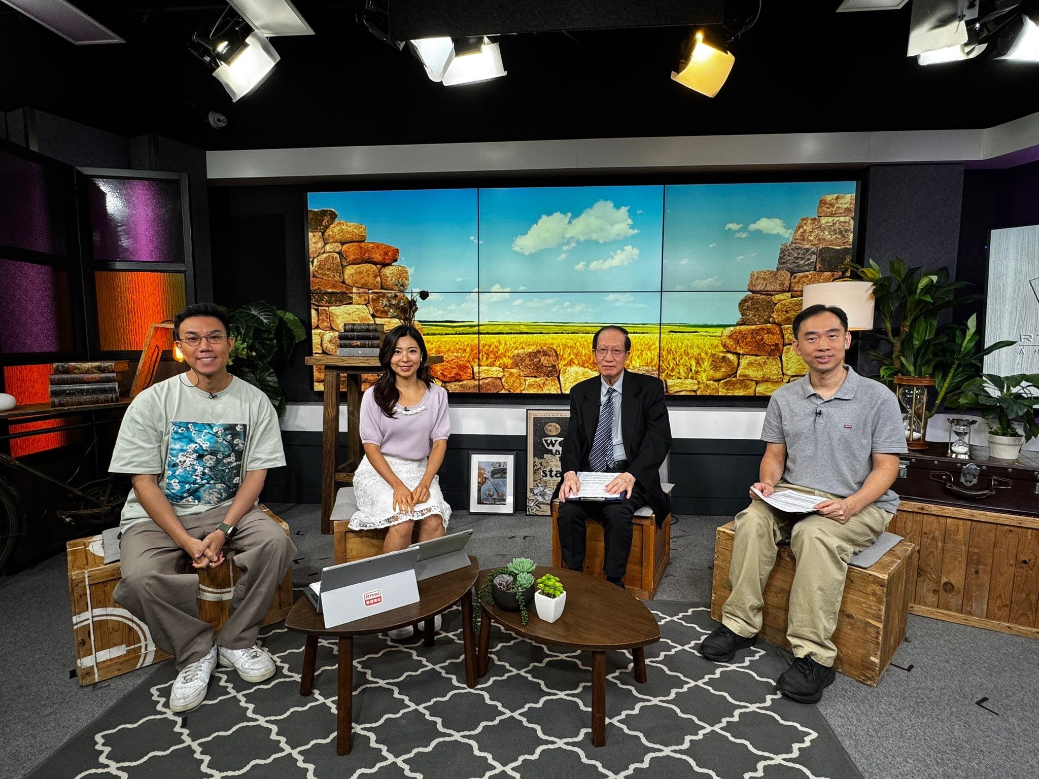 香江暖流 | 《埋嚟介紹返》「紓緩治療」為癌症病人及器官衰竭病人帶來福音 / 「社、校、福、體」跨界別協作，建立社區支援網絡《暖流熱線》