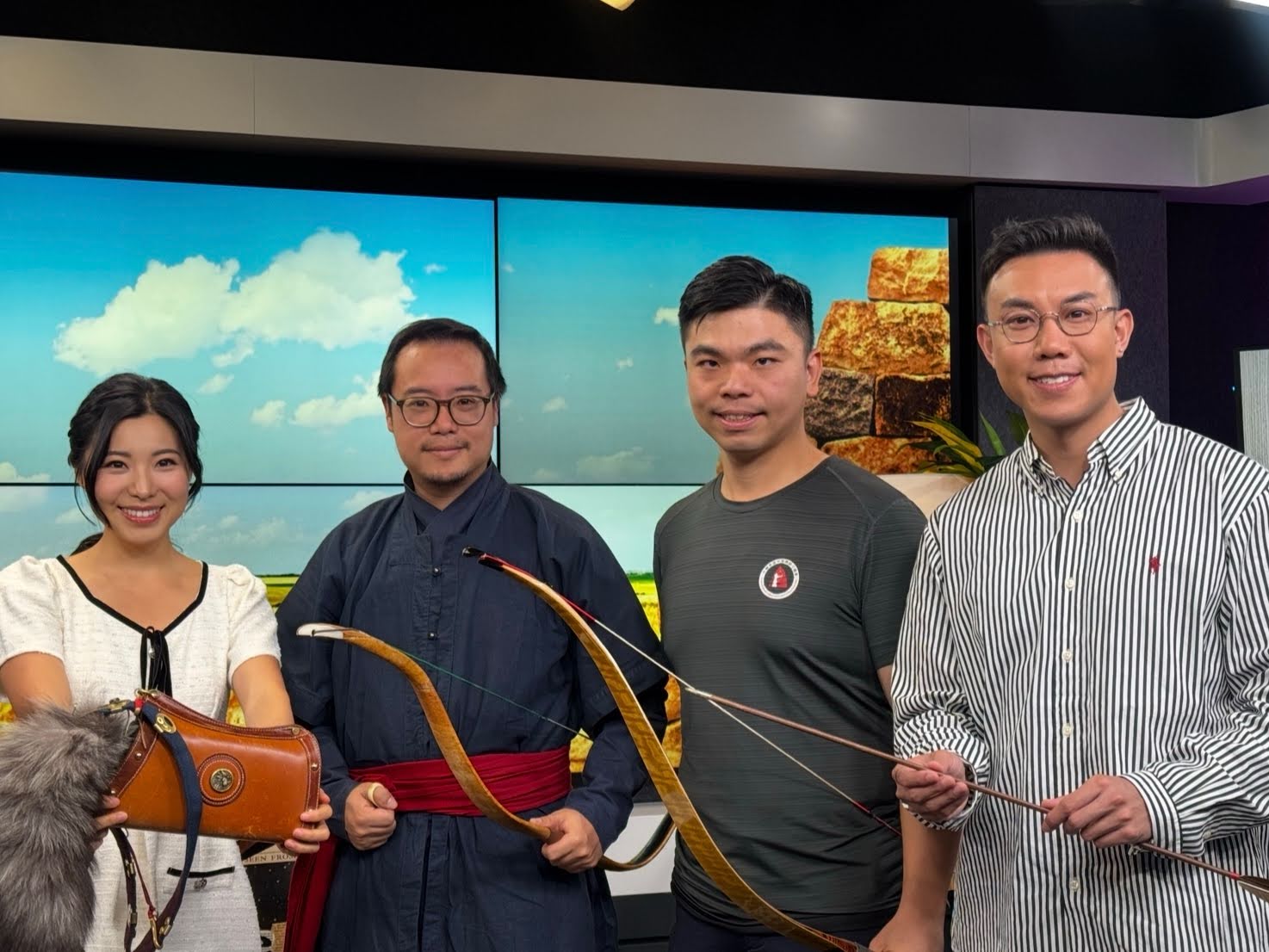 香江暖流 | 《拜見師傅》現代射箭同傳統弓有咩唔同呢？／《暖流熱線》你有冇好耐冇聯絡嘅舊朋友呀？你仲想唔想再見佢呢~