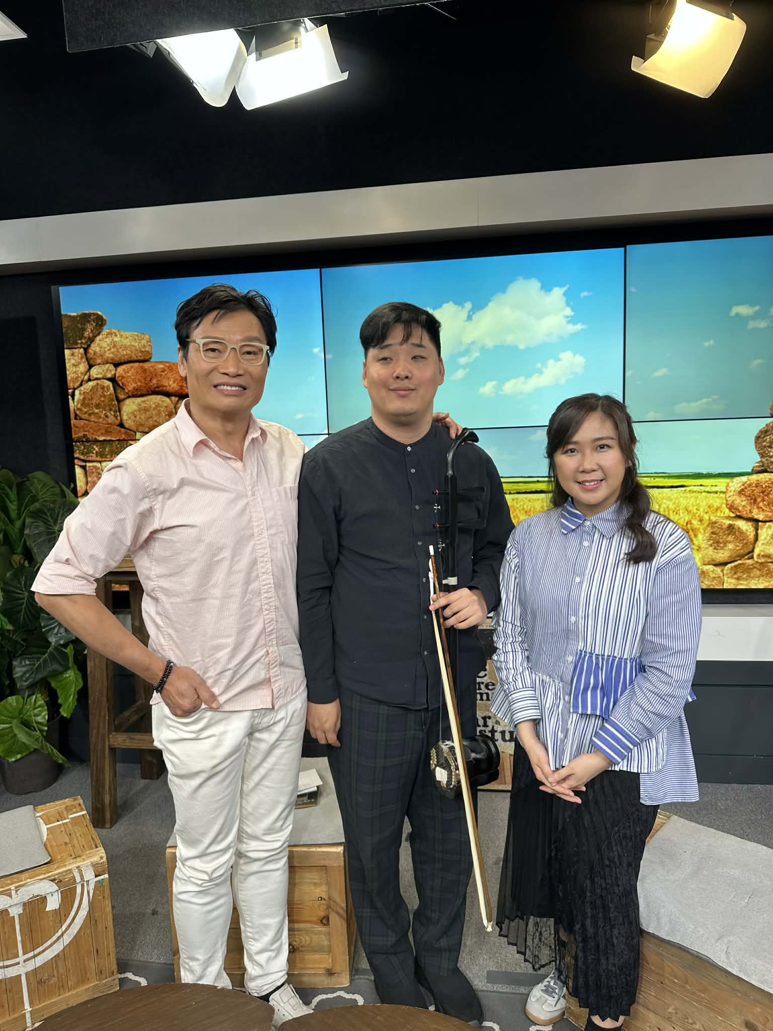 香江暖流 | 《鄰到我請里》今日請嚟二胡家楊恩華分享佢不平凡嘅音樂路~ /《暖流熱線》你有無學過樂器呀？