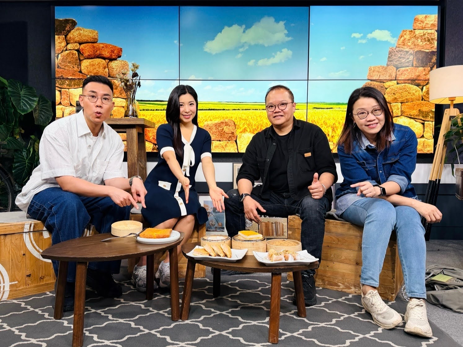 香江暖流 | 《拜見師傅》茶樓點心你最鍾意食咩呢~新派點心你又食過幾多？／《暖流熱線》