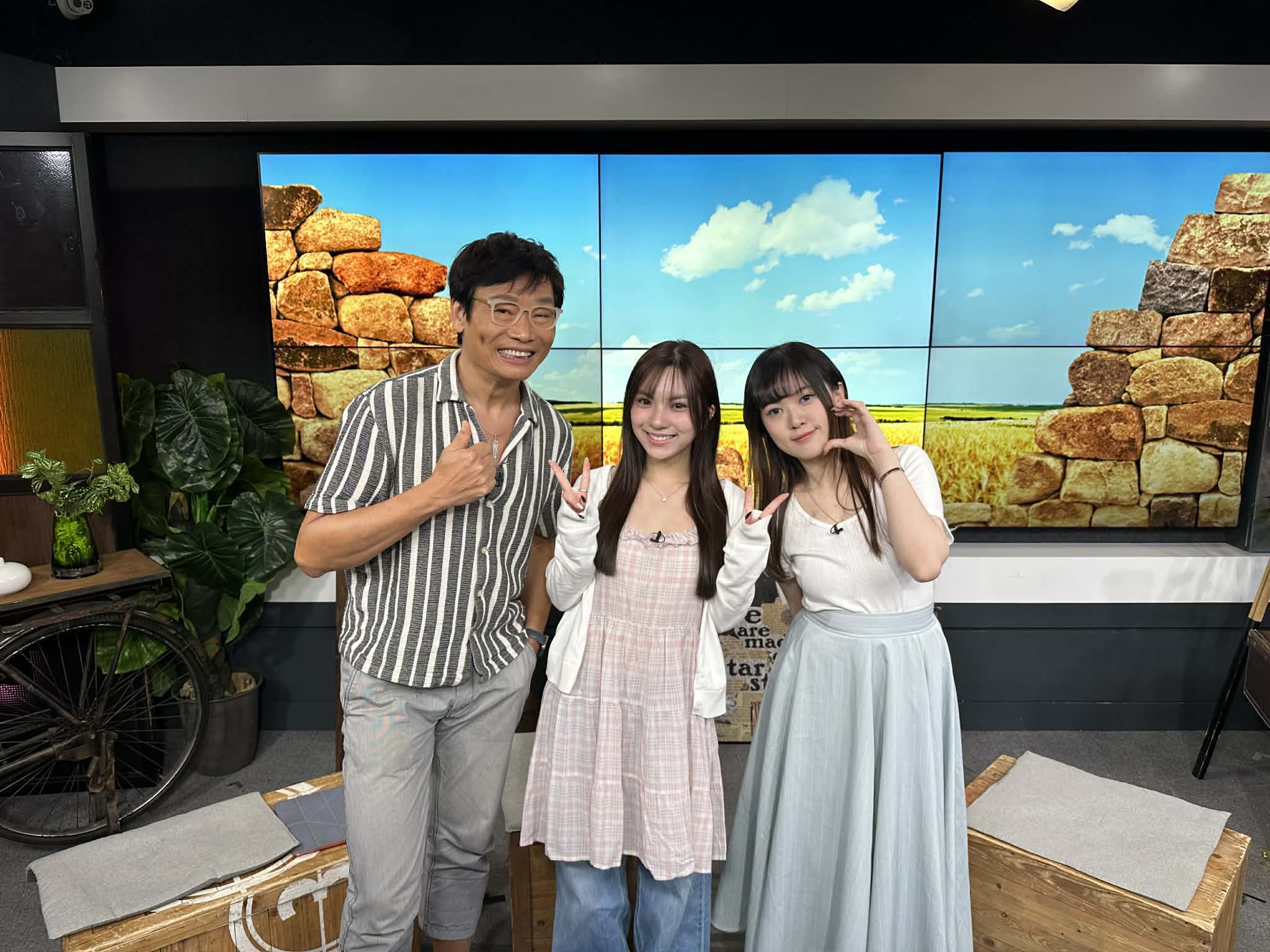 香江暖流 | 《Music Five》何榛綦上香江暖流訪問啦!由選秀節目再到女團再到個人出歌!樂壇經歷如何?!譚永浩接受訪問!出咗自己第一首solo歌??~《耳邊執到寶》