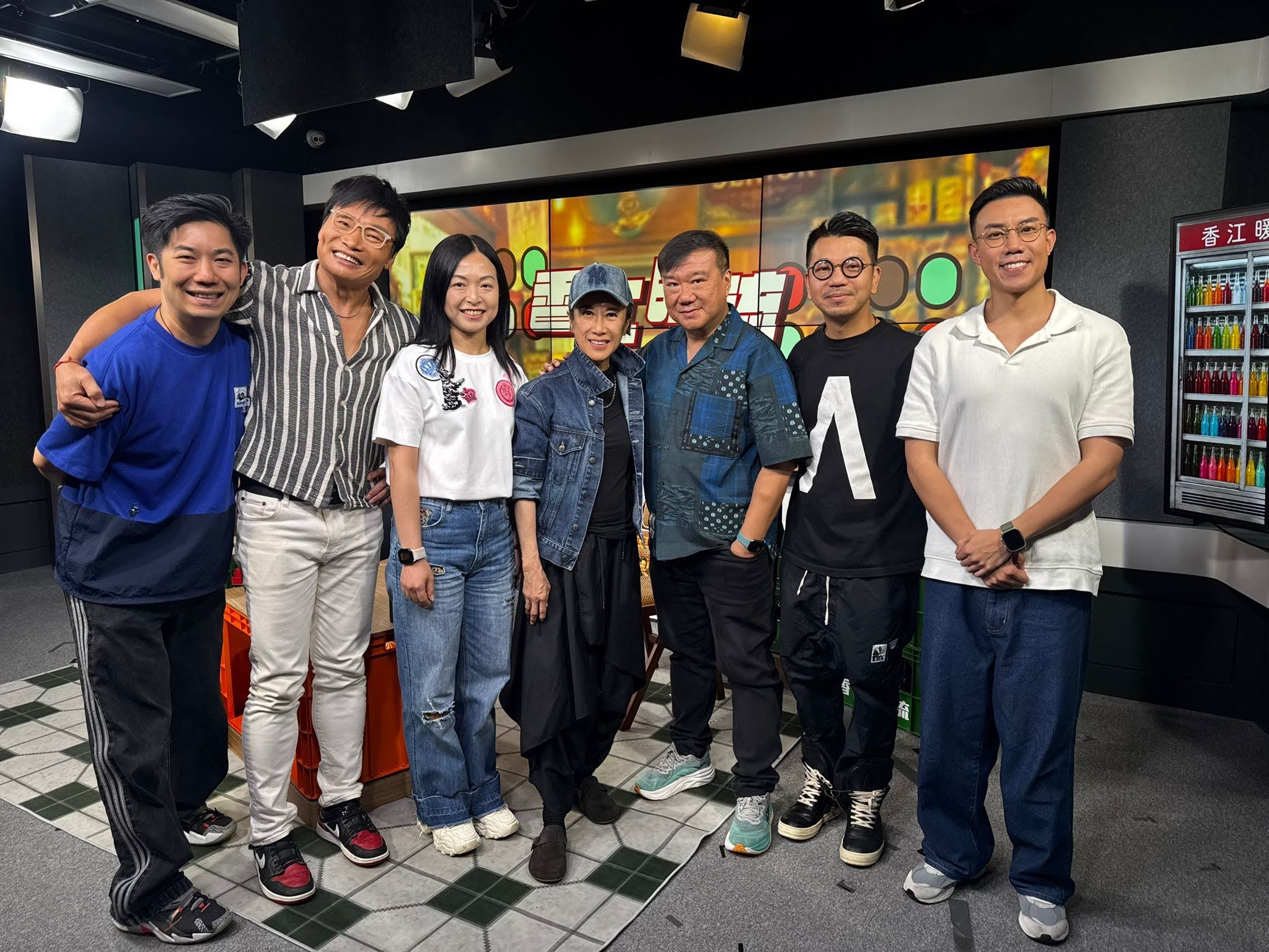 香江暖流 | 《鄰到我請里》童星、酒廊歌手、實力歌后，再到深入民心的演員，呂珊分享半世紀幕前故事、經典金曲與人生轉折，立即點擊收看精彩專訪！/《芝麻報社》