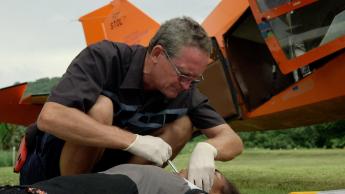 Vanuatu - Doctor Mark to the Rescue